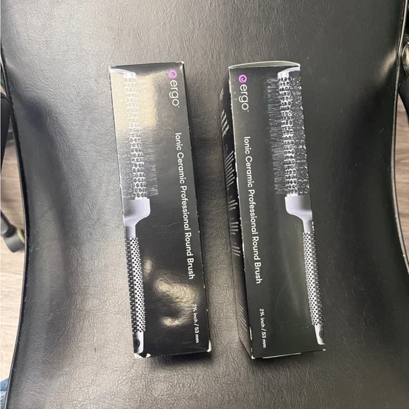 ERGO Professional Round Brush 2 3/4 barrel - Picture 6 of 9